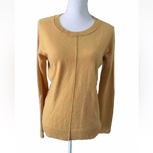 Tahari Pure Luxe Cashmere Women's Yellow Sweater Pullover Crew Neck Size S - Picture 4 of 11